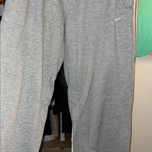 NIKE Therma-Fit Sweatpants